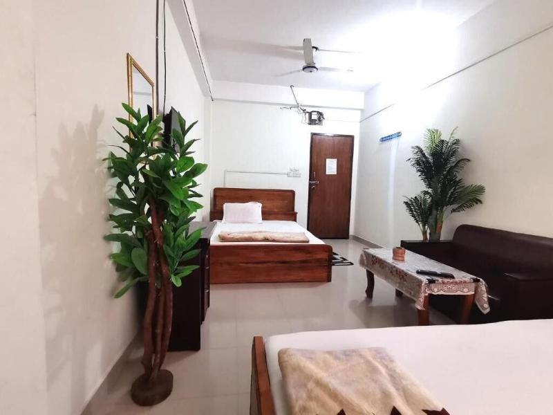 Hotel Labbaik Farmgate image