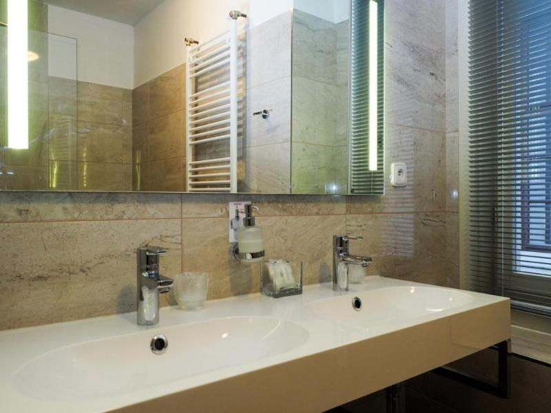 Hotel Vacek Pod V O V image