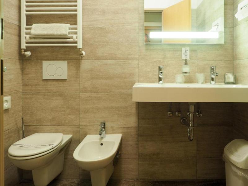 Hotel Vacek Pod V O V image