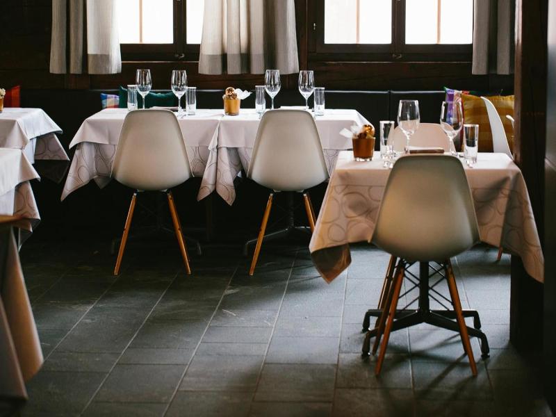 Hotel Restaurant Zum Schwarzen Bv Ren image