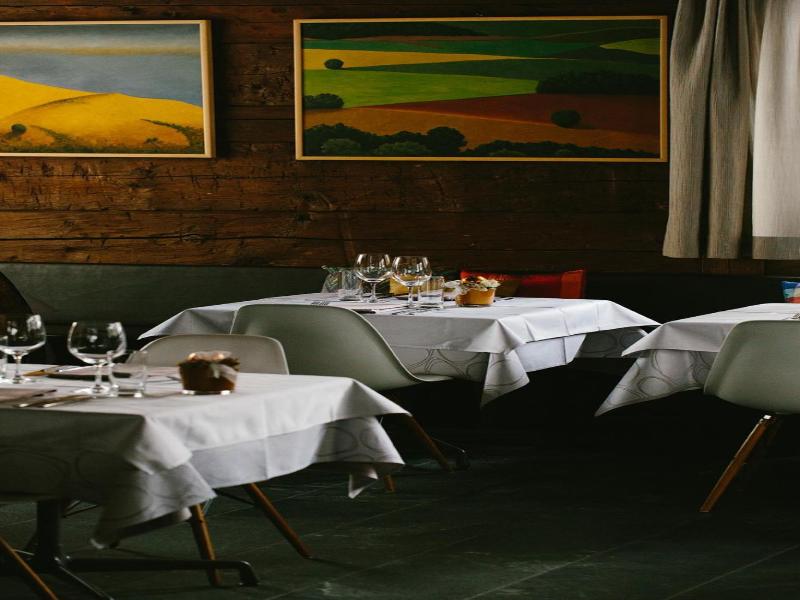 Hotel Restaurant Zum Schwarzen Bv Ren image