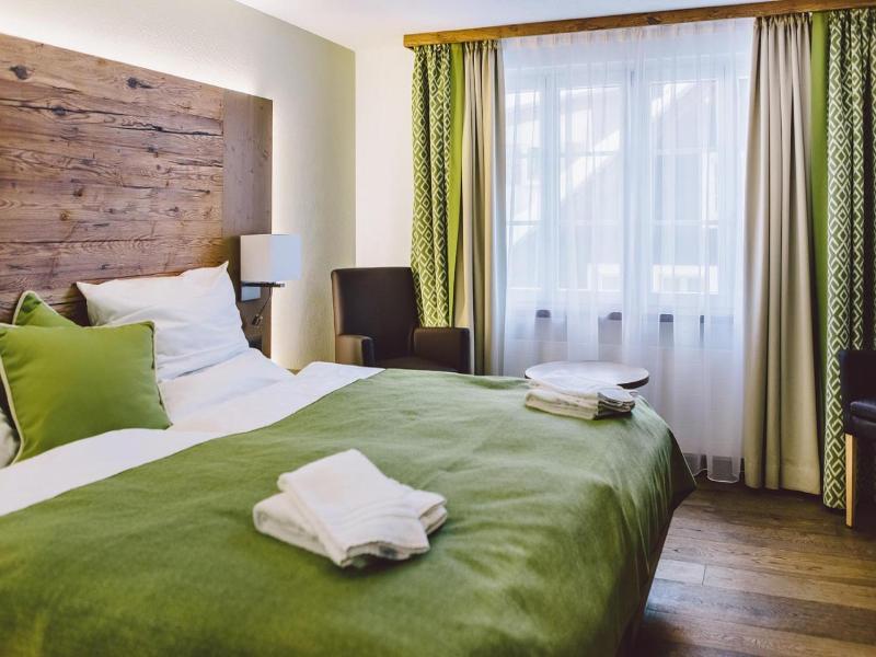 Hotel Restaurant Zum Schwarzen Bv Ren image
