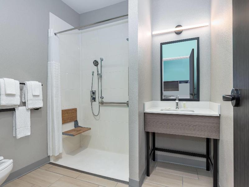 Echo Suites Extended Stay Dallas Plano/Richardson image