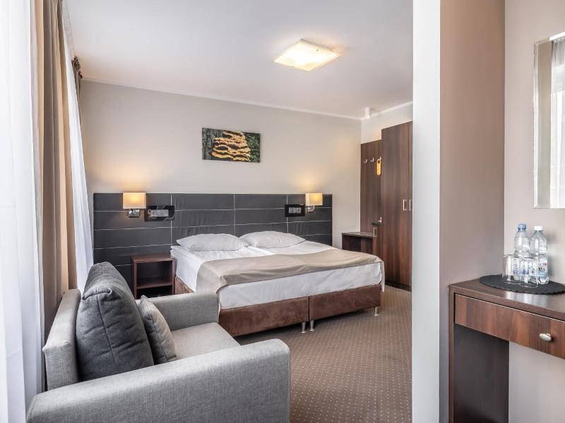 Hotel Le Ony image