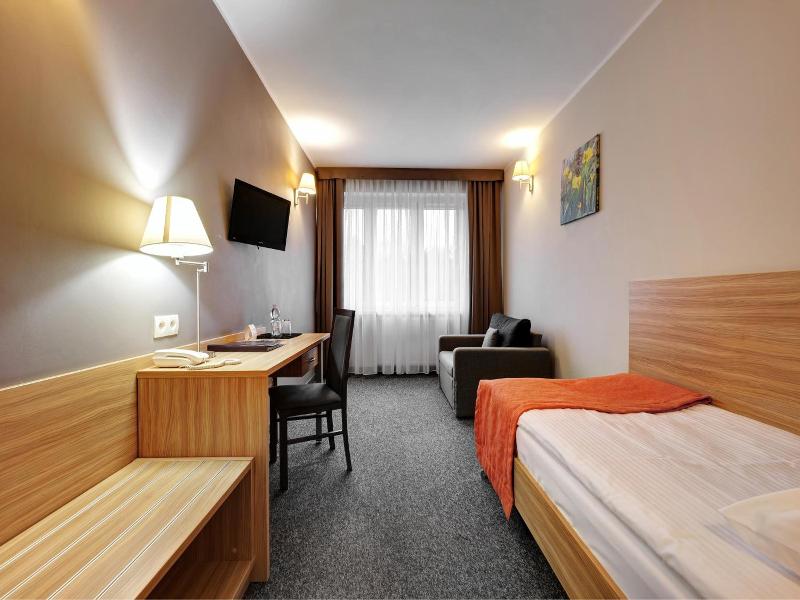 Hotel Le Ony image