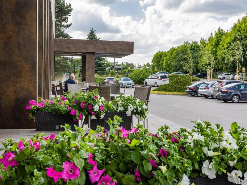 Hotel Le Ony image