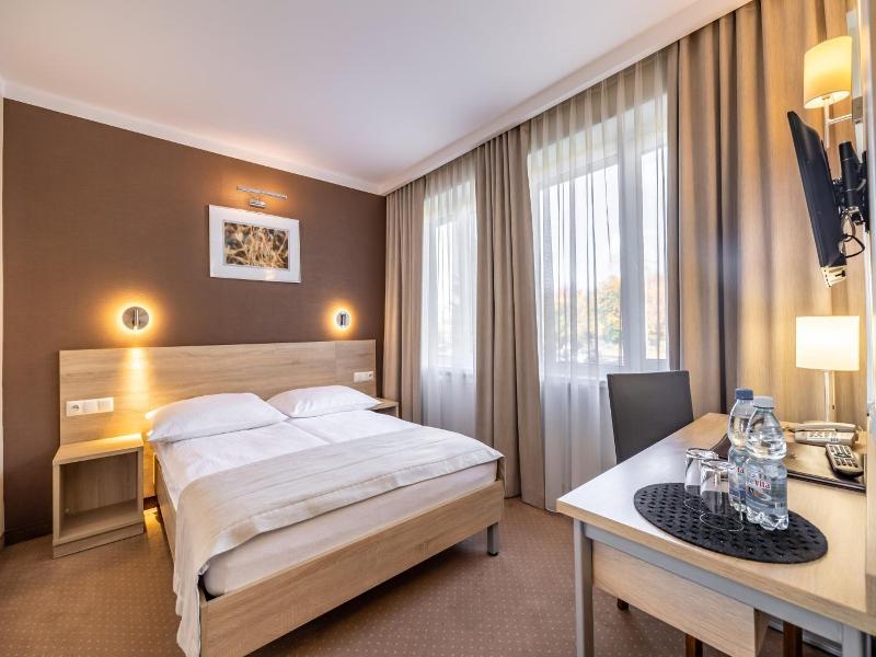 Hotel Le Ony image