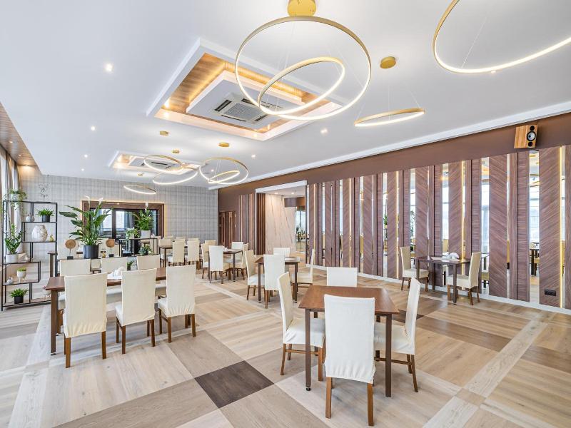 Hotel Le Ony image