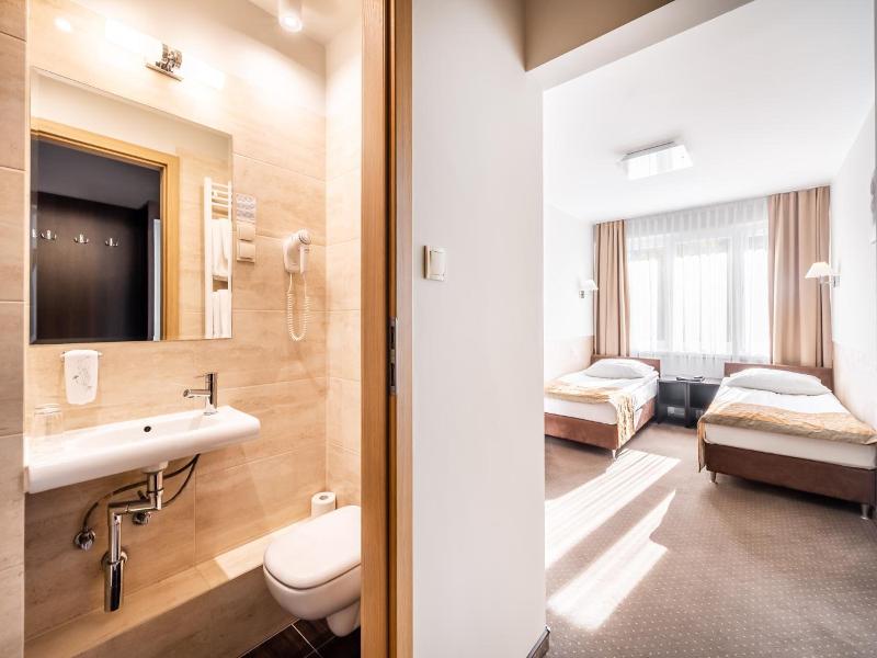 Hotel Le Ony image
