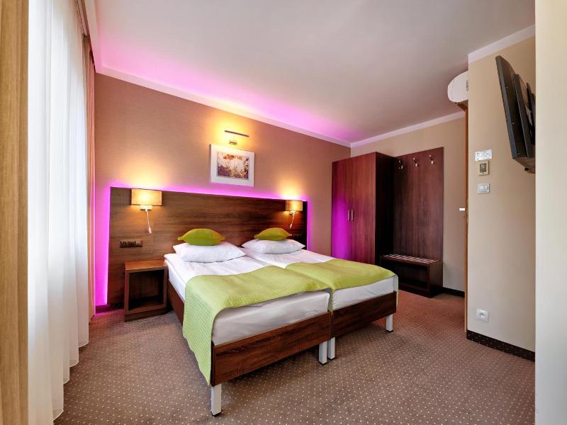 Hotel Le Ony image