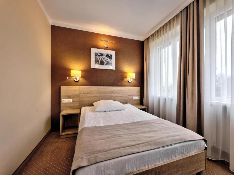 Hotel Le Ony image