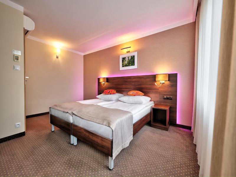 Hotel Le Ony image