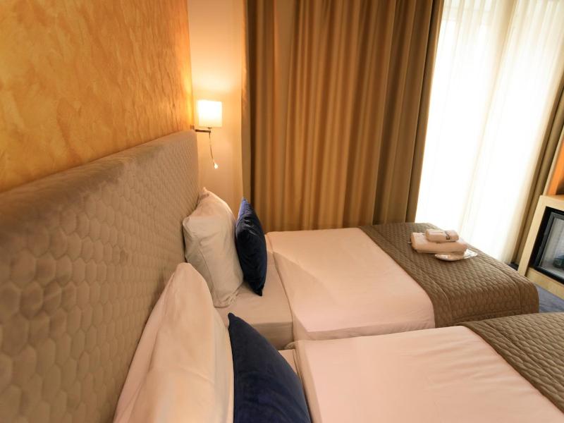 Hotel Elements