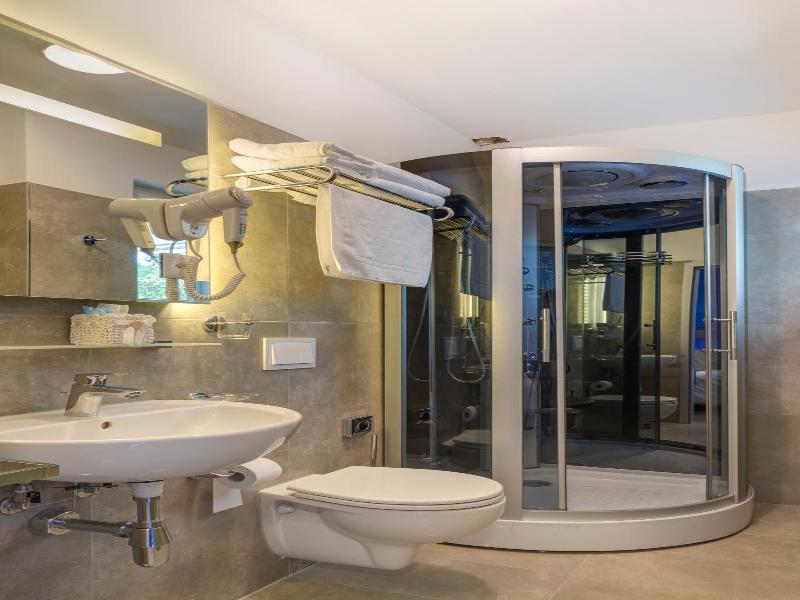 Hotel Liberty Self Check In image