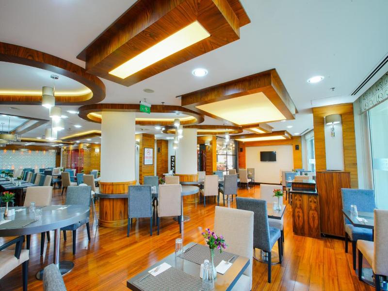 New Park Hotel image