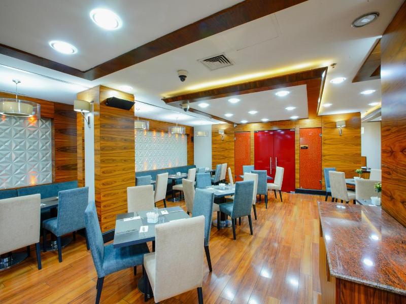 New Park Hotel image