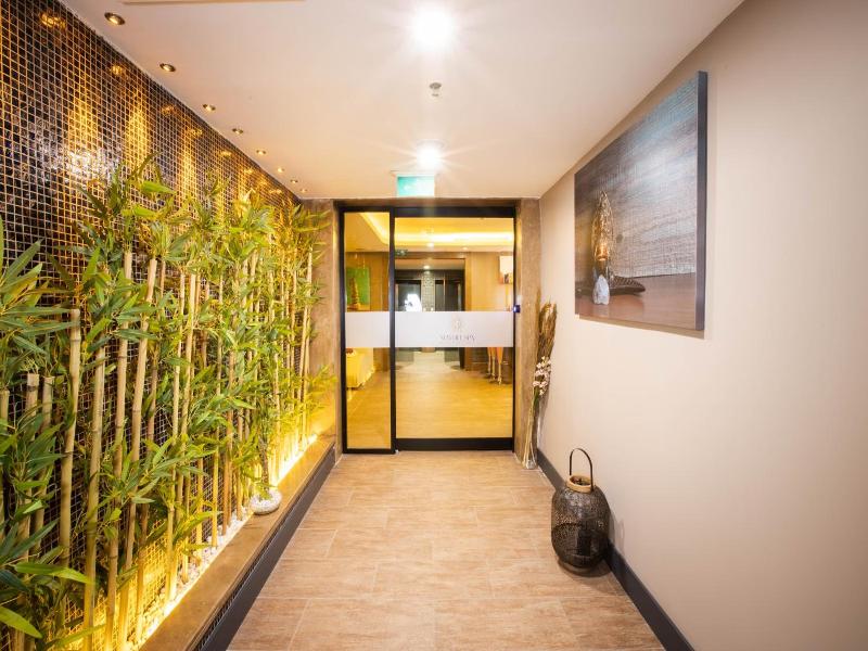 New Park Hotel image