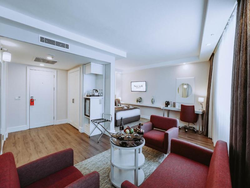 New Park Hotel image
