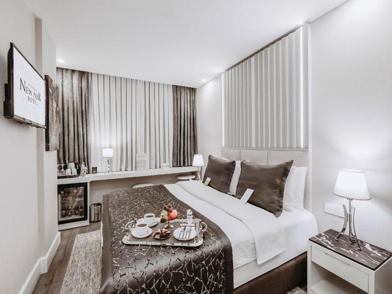 New Park Hotel image