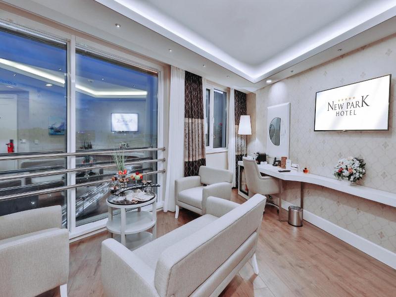 New Park Hotel image