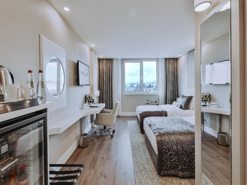 New Park Hotel image