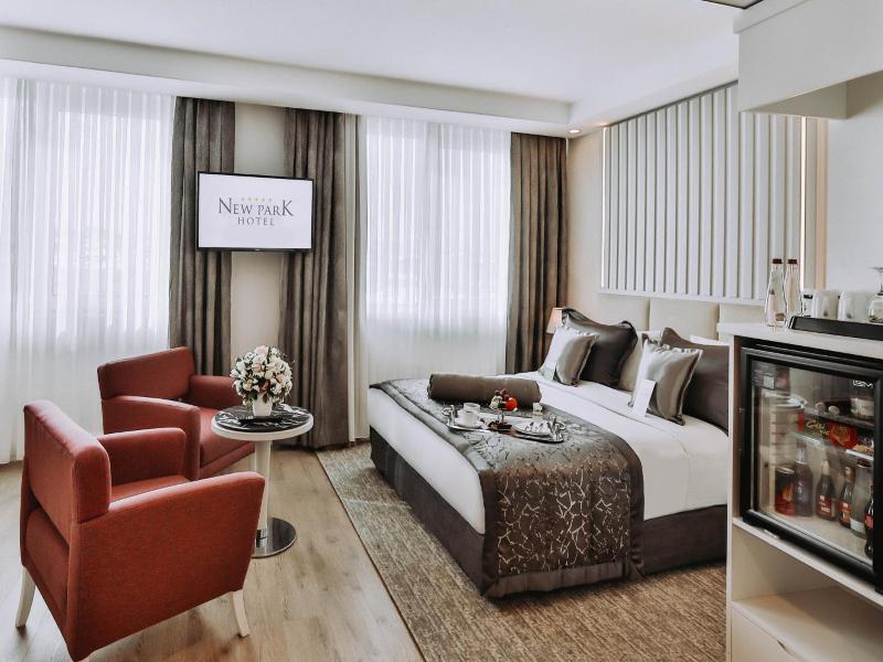 New Park Hotel image