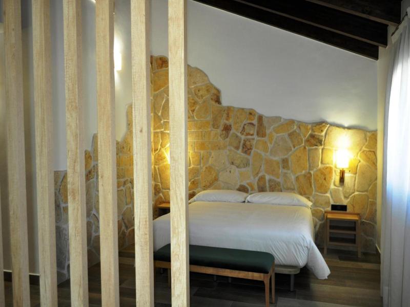 Hostal Restaurante Villa De Brihuega image