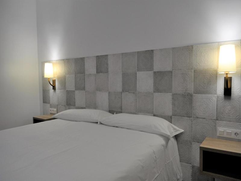 Hostal Restaurante Villa De Brihuega image