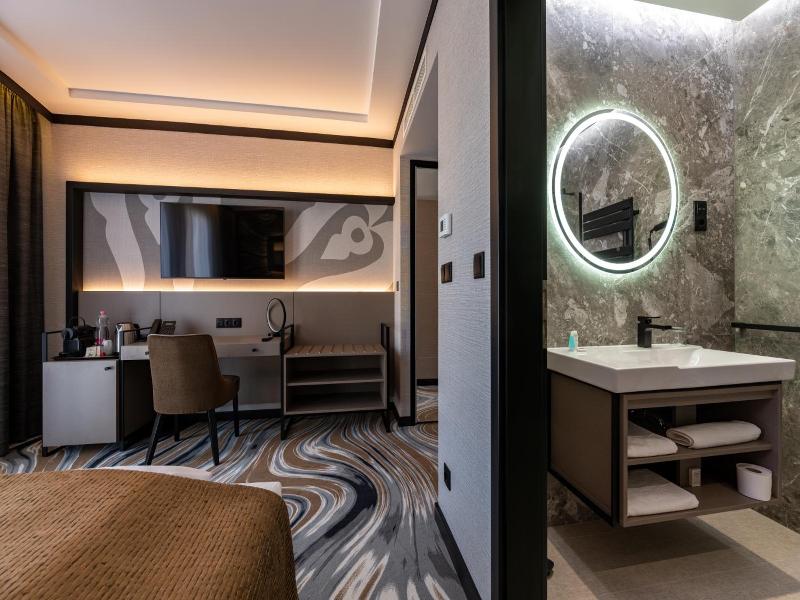 Hotel Debrecen image