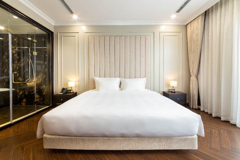 Adamo Hotel Hung Yen image