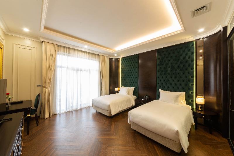 Adamo Hotel Hung Yen image