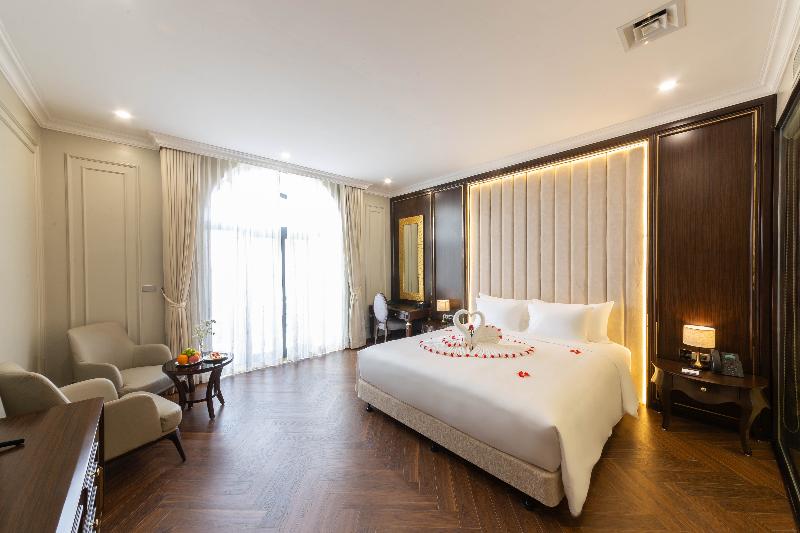 Adamo Hotel Hung Yen image