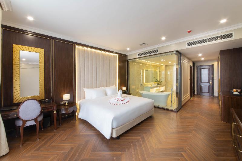 Adamo Hotel Hung Yen image