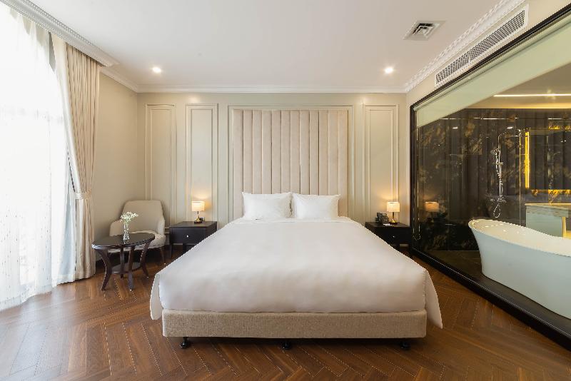 Adamo Hotel Hung Yen image