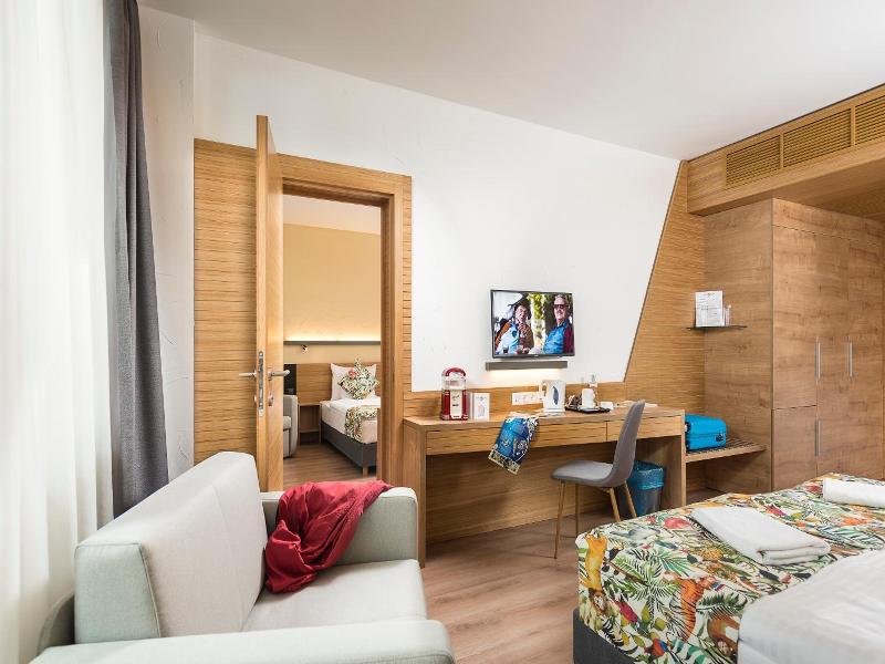 Pangea Hotel
