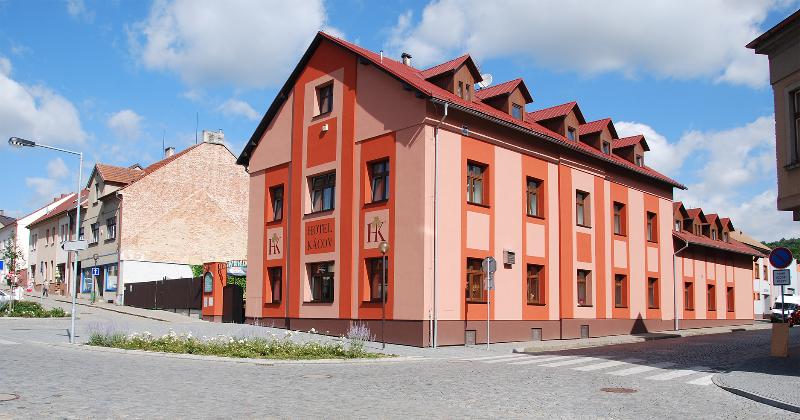 Hotel Kácov — general view