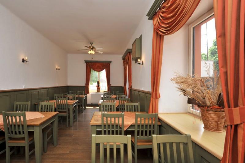 Hotel Kácov — restaurant