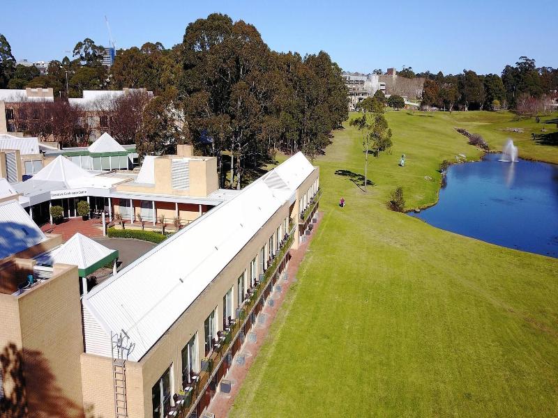 Lakeside Hotel And Conference Centre image