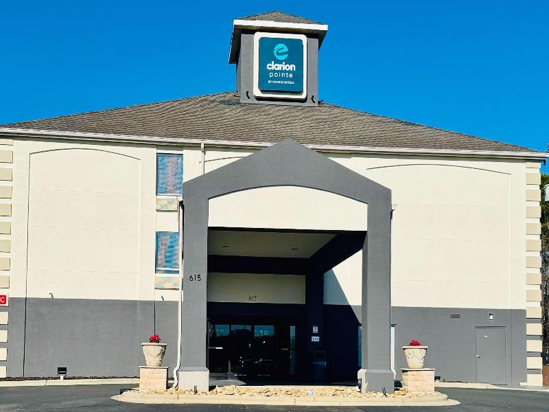 Clarion Pointe