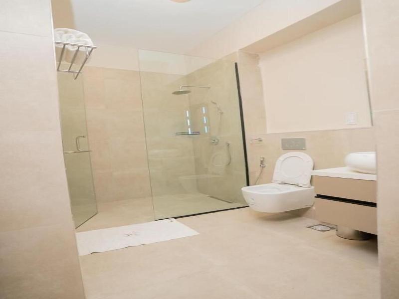Zarafa Suites Hotel image