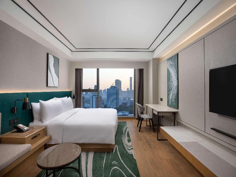 Hilton Garden Inn Xiamen Bailuzhou Park image