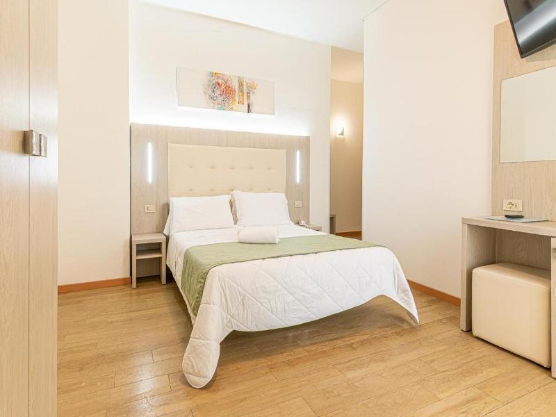 Hotel Corinna image