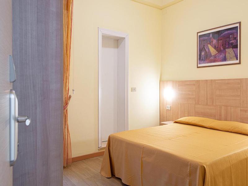 Hotel Corinna image
