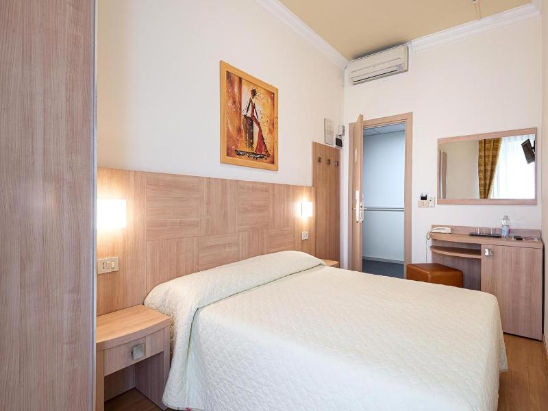 Hotel Corinna image