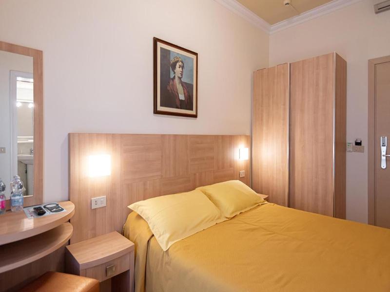 Hotel Corinna image