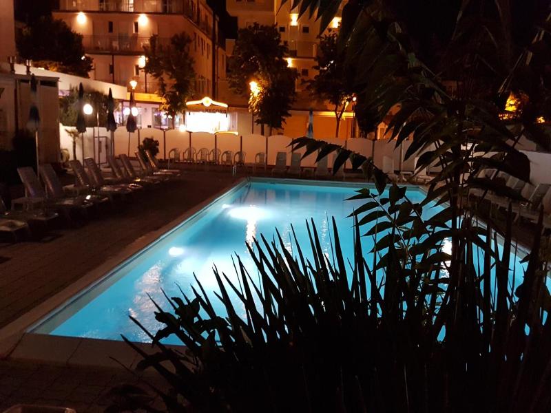 Hotel Corinna image