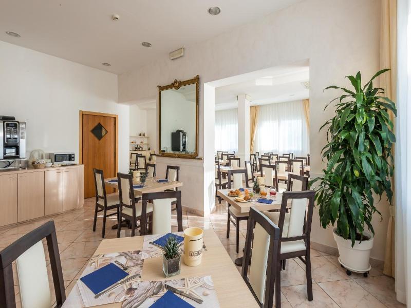 Hotel Corinna image