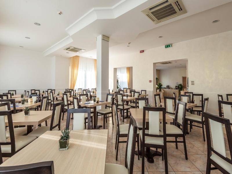 Hotel Corinna image