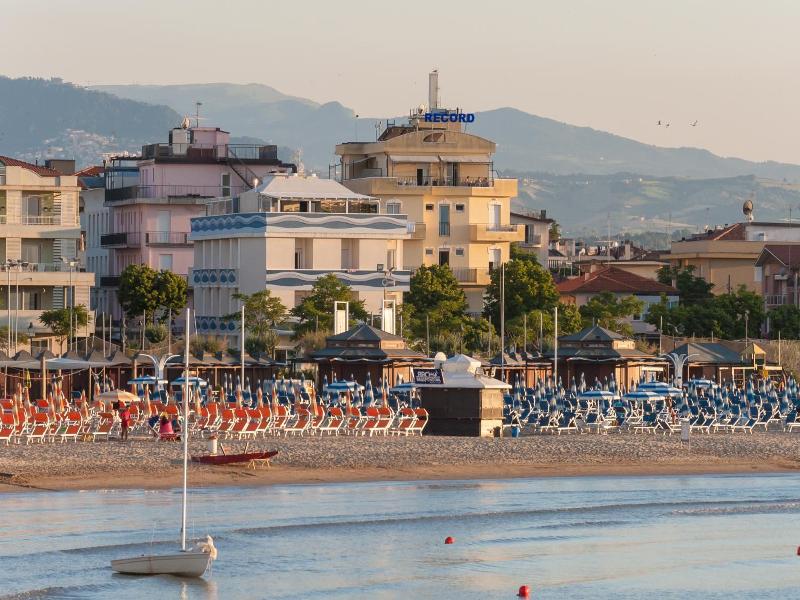 Hotel Corinna image