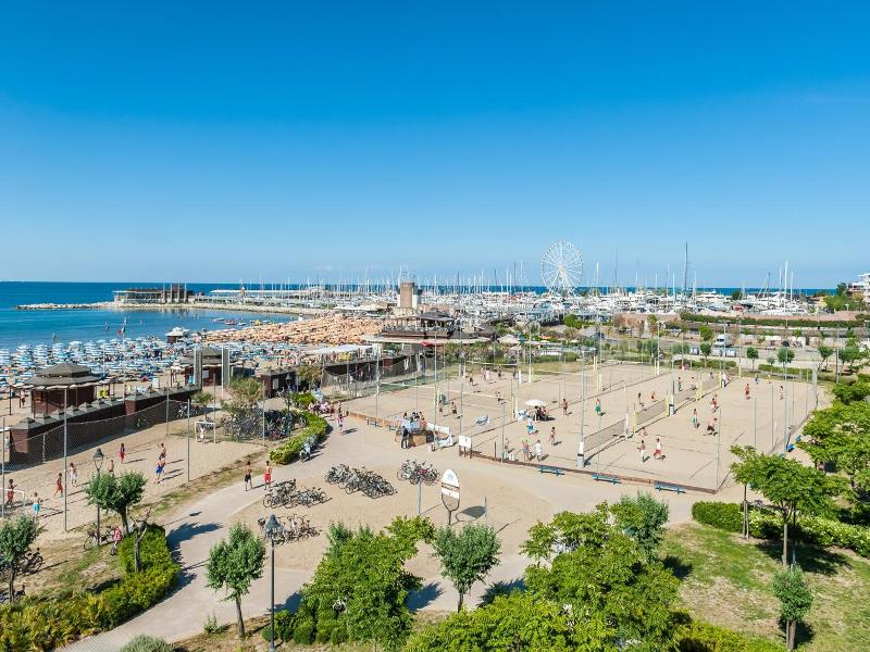 Hotel Corinna image